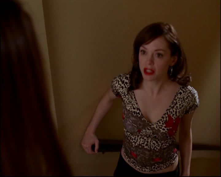 Charmed-Online-dot-818TheTornIdentity0279.jpg Charmed-Online-dot-818TheTornIdentity0279.jpg