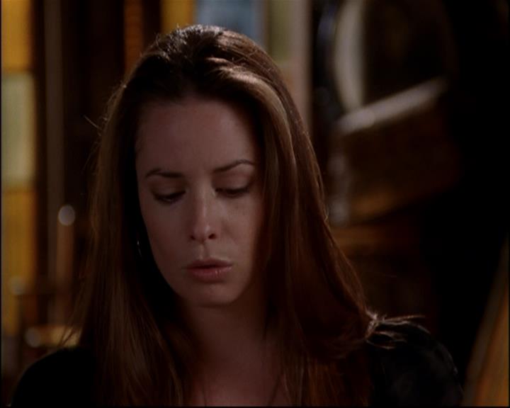 Charmed-Online-dot-818TheTornIdentity0302.jpg Charmed-Online-dot-818TheTornIdentity0302.jpg