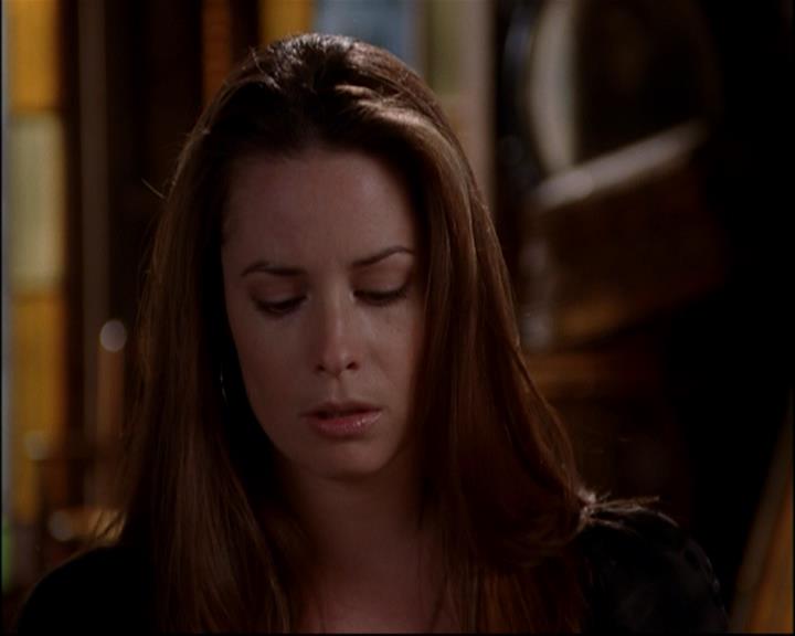 Charmed-Online-dot-818TheTornIdentity0303.jpg Charmed-Online-dot-818TheTornIdentity0303.jpg