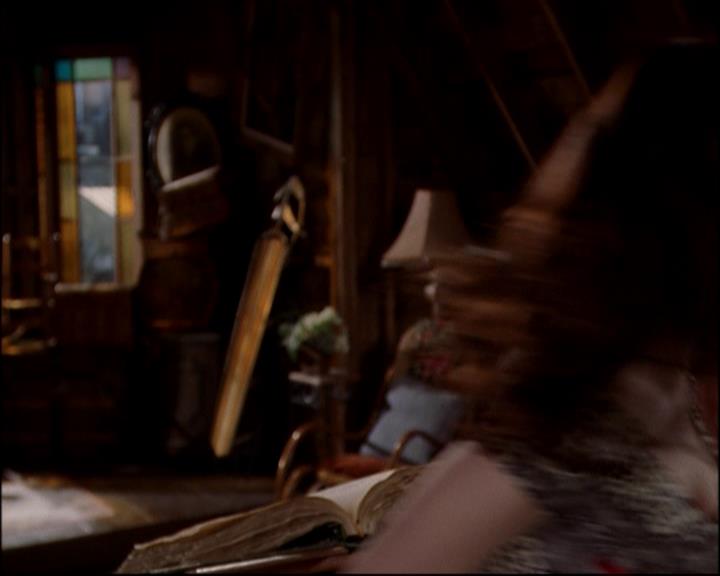 Charmed-Online-dot-818TheTornIdentity0320.jpg Charmed-Online-dot-818TheTornIdentity0320.jpg