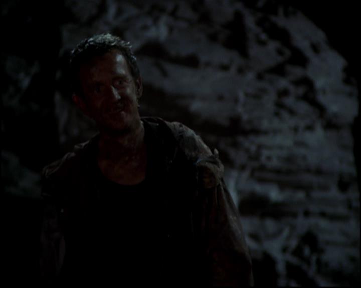 Charmed-Online-dot-818TheTornIdentity0347.jpg Charmed-Online-dot-818TheTornIdentity0347.jpg