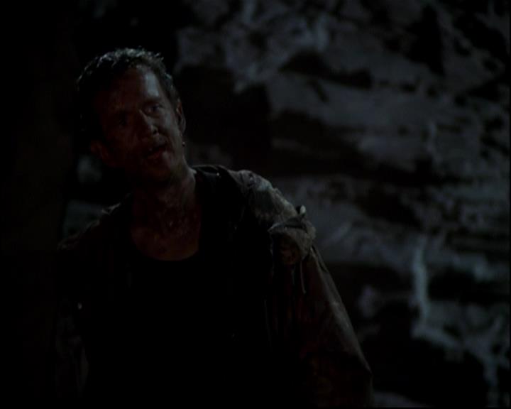 Charmed-Online-dot-818TheTornIdentity0352.jpg Charmed-Online-dot-818TheTornIdentity0352.jpg