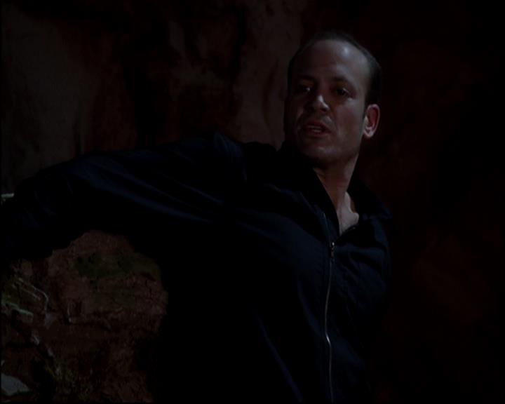 Charmed-Online-dot-818TheTornIdentity0361.jpg Charmed-Online-dot-818TheTornIdentity0361.jpg