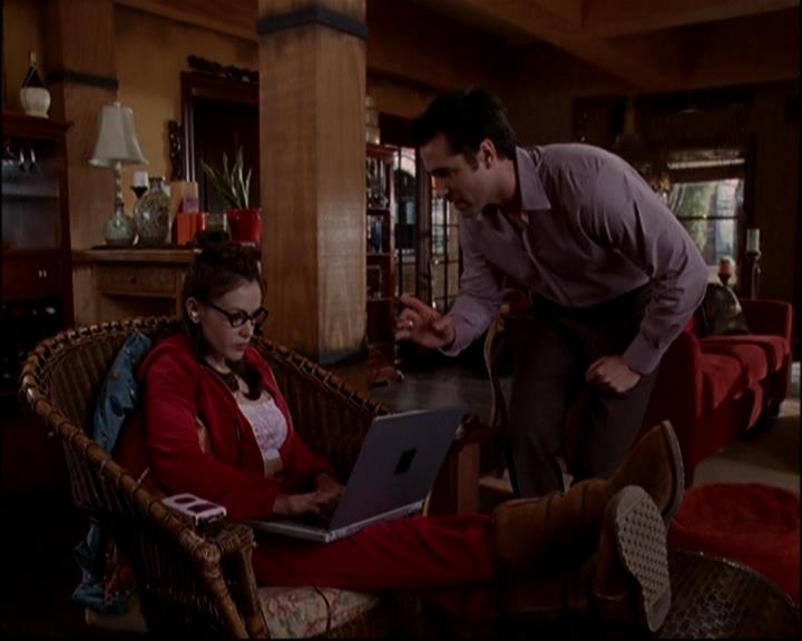 Charmed-Online-dot-818TheTornIdentity0406.jpg Charmed-Online-dot-818TheTornIdentity0406.jpg