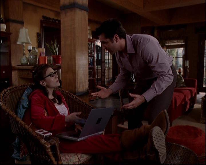 Charmed-Online-dot-818TheTornIdentity0412.jpg Charmed-Online-dot-818TheTornIdentity0412.jpg