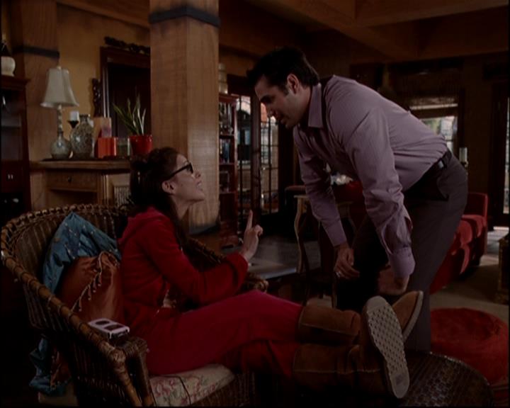 Charmed-Online-dot-818TheTornIdentity0423.jpg Charmed-Online-dot-818TheTornIdentity0423.jpg