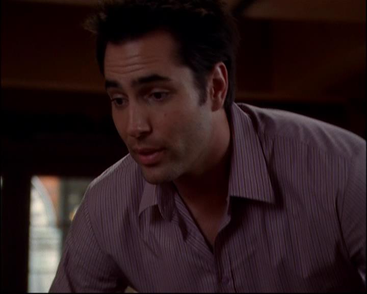 Charmed-Online-dot-818TheTornIdentity0460.jpg Charmed-Online-dot-818TheTornIdentity0460.jpg