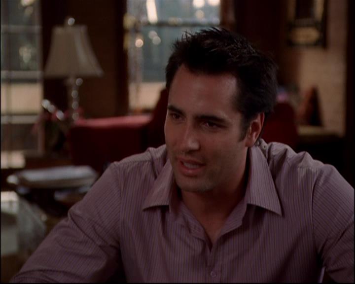 Charmed-Online-dot-818TheTornIdentity0473.jpg Charmed-Online-dot-818TheTornIdentity0473.jpg