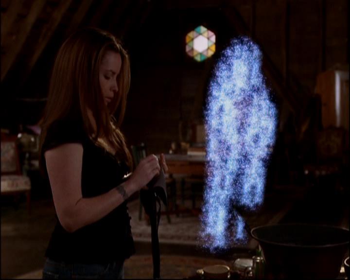 Charmed-Online-dot-818TheTornIdentity0569.jpg Charmed-Online-dot-818TheTornIdentity0569.jpg