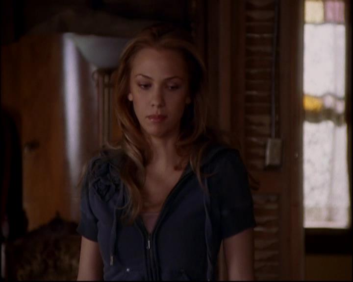 Charmed-Online-dot-818TheTornIdentity0608.jpg Charmed-Online-dot-818TheTornIdentity0608.jpg