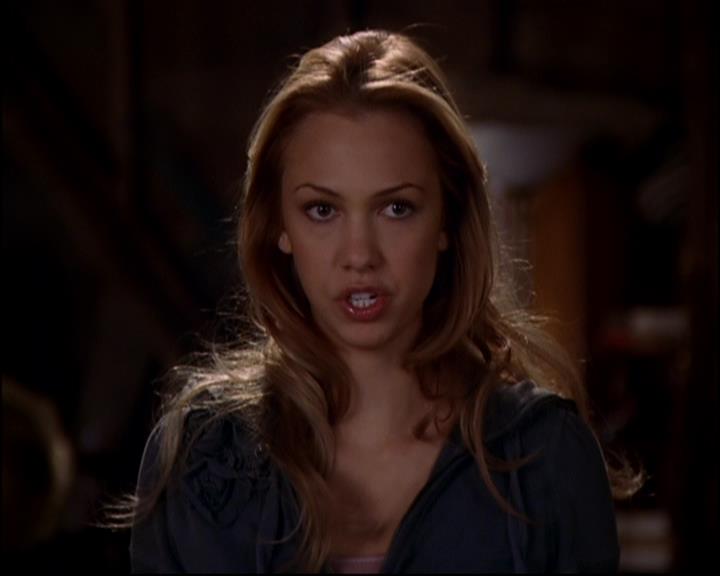 Charmed-Online-dot-818TheTornIdentity0611.jpg Charmed-Online-dot-818TheTornIdentity0611.jpg