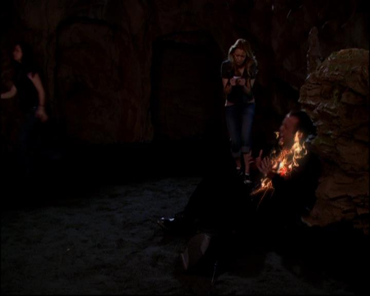 Charmed-Online-dot-818TheTornIdentity0694.jpg Charmed-Online-dot-818TheTornIdentity0694.jpg