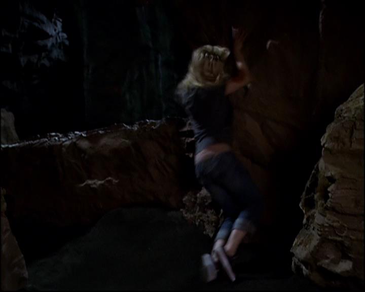 Charmed-Online-dot-818TheTornIdentity0698.jpg Charmed-Online-dot-818TheTornIdentity0698.jpg