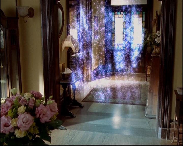 Charmed-Online-dot-818TheTornIdentity0728.jpg Charmed-Online-dot-818TheTornIdentity0728.jpg