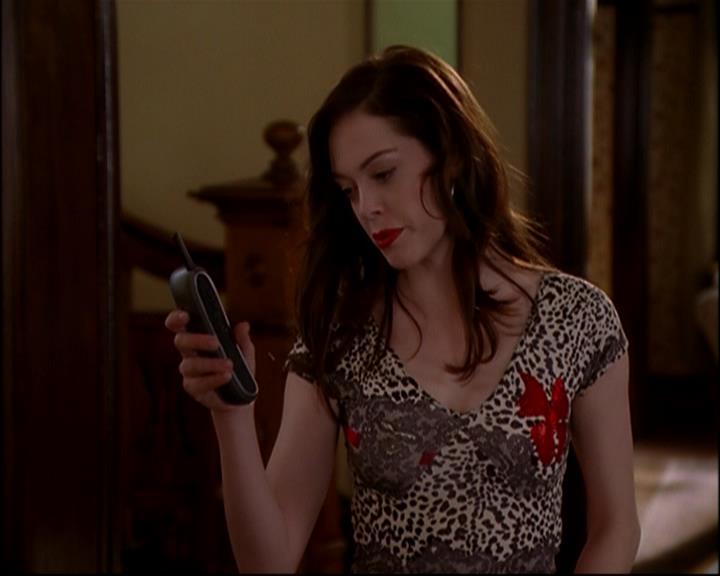 Charmed-Online-dot-818TheTornIdentity0794.jpg Charmed-Online-dot-818TheTornIdentity0794.jpg