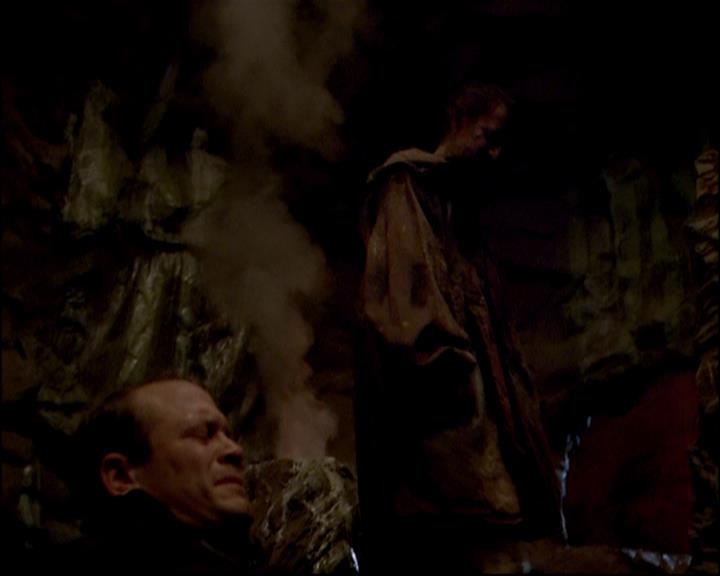 Charmed-Online-dot-818TheTornIdentity0968.jpg Charmed-Online-dot-818TheTornIdentity0968.jpg