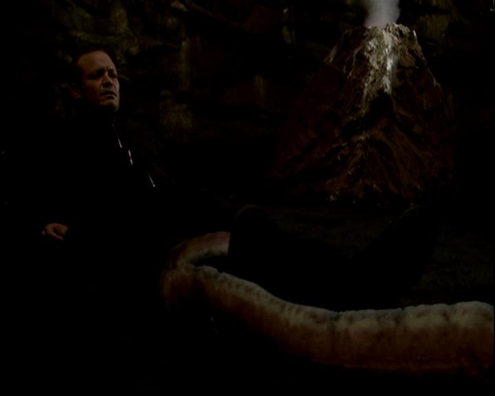 Charmed-Online-dot-818TheTornIdentity1009.jpg Charmed-Online-dot-818TheTornIdentity1009.jpg