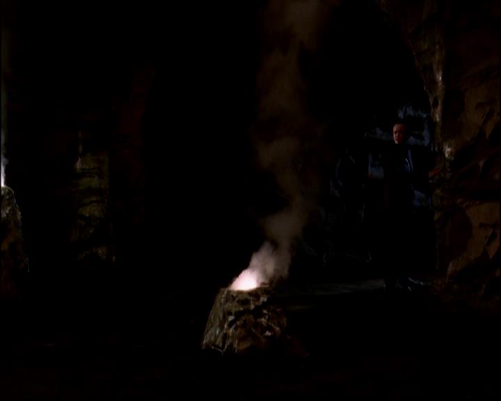 Charmed-Online-dot-818TheTornIdentity1016.jpg Charmed-Online-dot-818TheTornIdentity1016.jpg