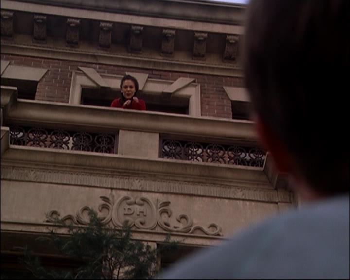 Charmed-Online-dot-818TheTornIdentity1231.jpg Charmed-Online-dot-818TheTornIdentity1231.jpg