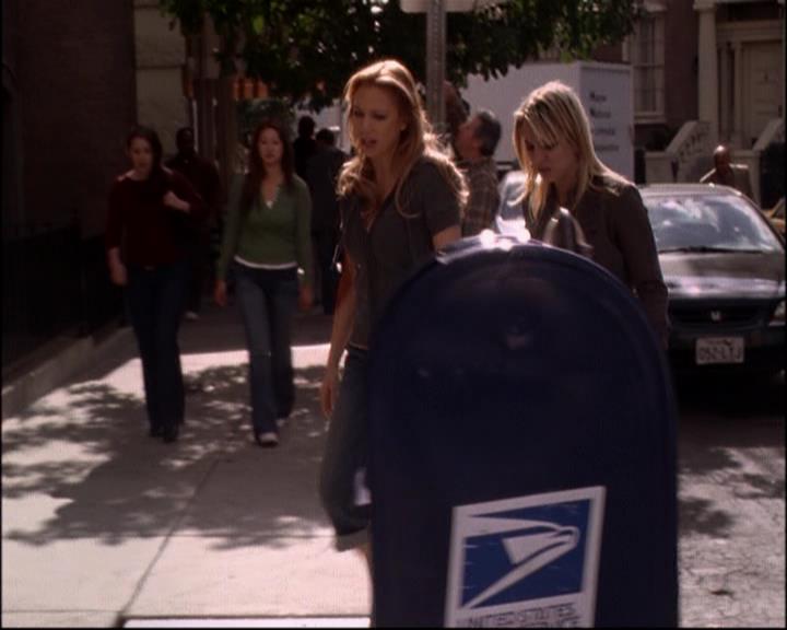 Charmed-Online-dot-818TheTornIdentity1381.jpg Charmed-Online-dot-818TheTornIdentity1381.jpg