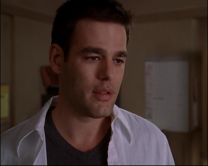 Charmed-Online-dot-818TheTornIdentity1440.jpg Charmed-Online-dot-818TheTornIdentity1440.jpg