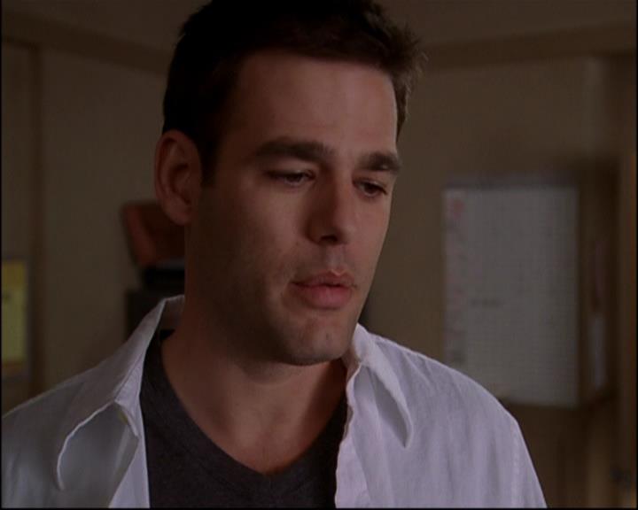 Charmed-Online-dot-818TheTornIdentity1444.jpg Charmed-Online-dot-818TheTornIdentity1444.jpg