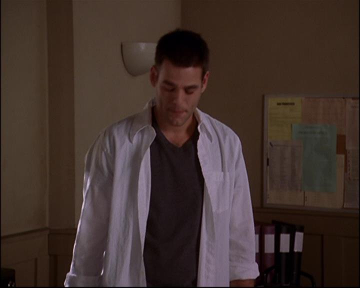 Charmed-Online-dot-818TheTornIdentity1457.jpg Charmed-Online-dot-818TheTornIdentity1457.jpg