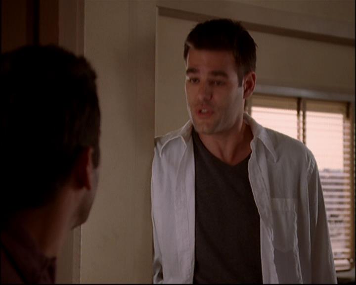 Charmed-Online-dot-818TheTornIdentity1493.jpg Charmed-Online-dot-818TheTornIdentity1493.jpg