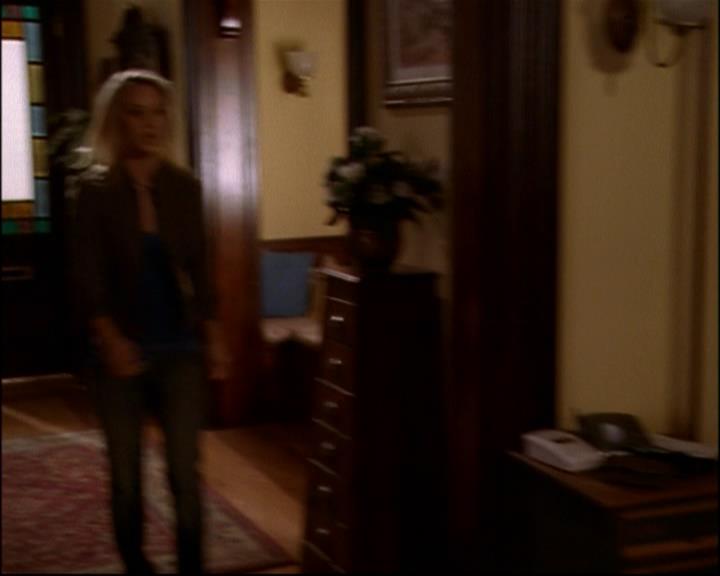 Charmed-Online-dot-818TheTornIdentity1564.jpg Charmed-Online-dot-818TheTornIdentity1564.jpg