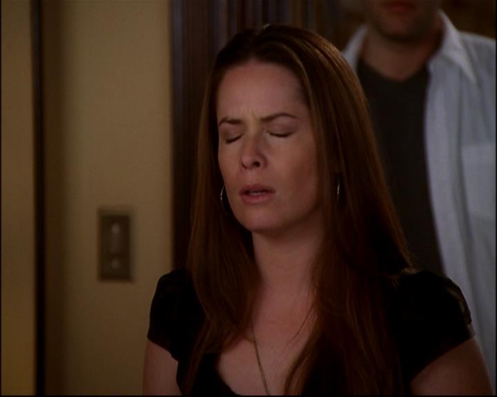 Charmed-Online-dot-818TheTornIdentity1589.jpg Charmed-Online-dot-818TheTornIdentity1589.jpg