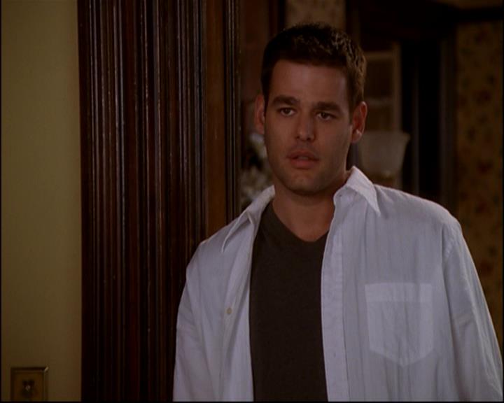 Charmed-Online-dot-818TheTornIdentity1608.jpg Charmed-Online-dot-818TheTornIdentity1608.jpg