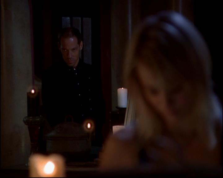 Charmed-Online-dot-818TheTornIdentity1677.jpg Charmed-Online-dot-818TheTornIdentity1677.jpg