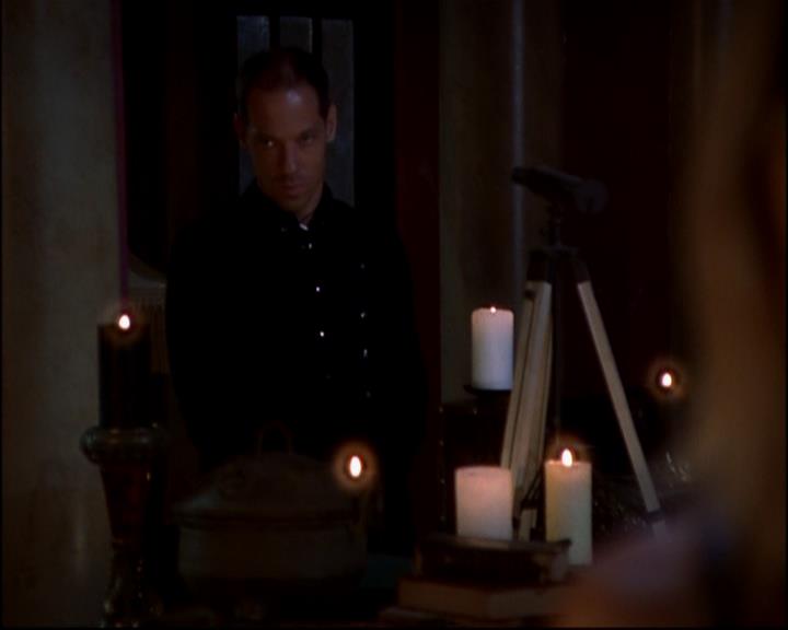 Charmed-Online-dot-818TheTornIdentity1680.jpg Charmed-Online-dot-818TheTornIdentity1680.jpg