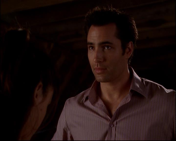 Charmed-Online-dot-818TheTornIdentity1760.jpg Charmed-Online-dot-818TheTornIdentity1760.jpg