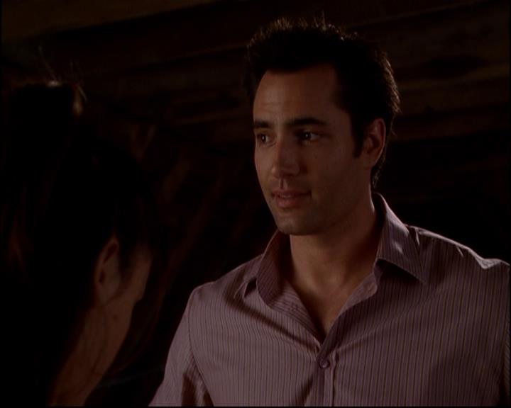 Charmed-Online-dot-818TheTornIdentity1761.jpg Charmed-Online-dot-818TheTornIdentity1761.jpg