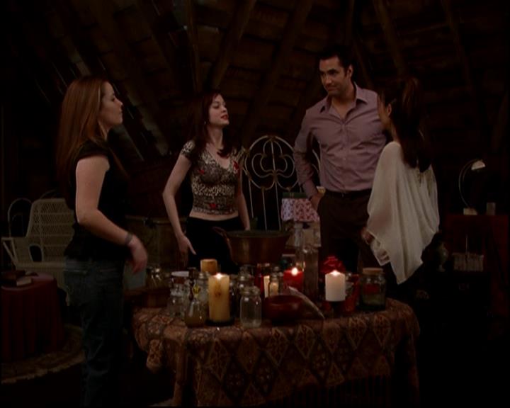 Charmed-Online-dot-818TheTornIdentity1804.jpg Charmed-Online-dot-818TheTornIdentity1804.jpg