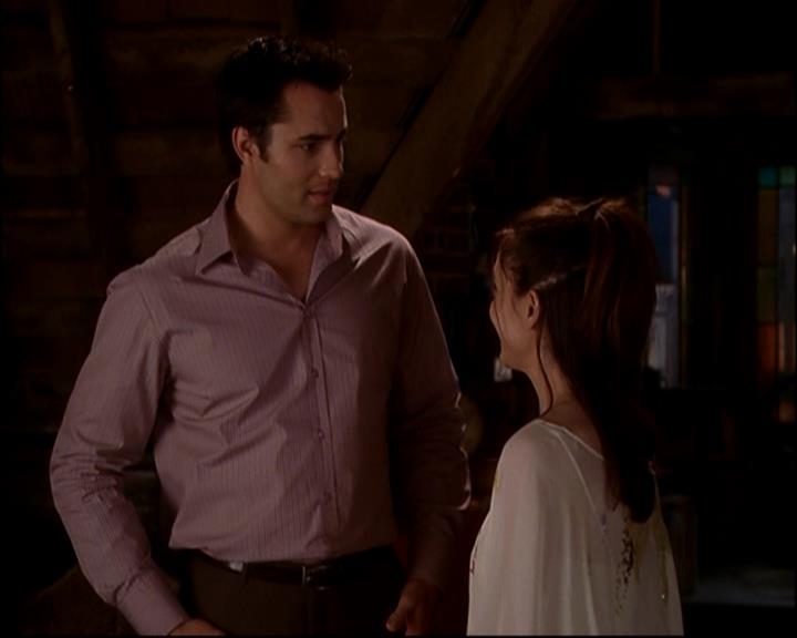 Charmed-Online-dot-818TheTornIdentity1805.jpg Charmed-Online-dot-818TheTornIdentity1805.jpg