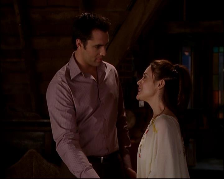 Charmed-Online-dot-818TheTornIdentity1807.jpg Charmed-Online-dot-818TheTornIdentity1807.jpg