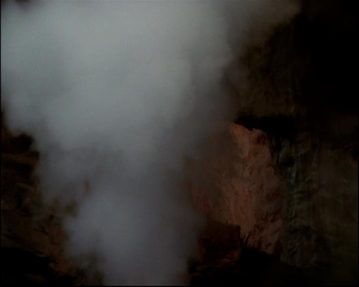 Charmed-Online-dot-818TheTornIdentity1833.jpg Charmed-Online-dot-818TheTornIdentity1833.jpg