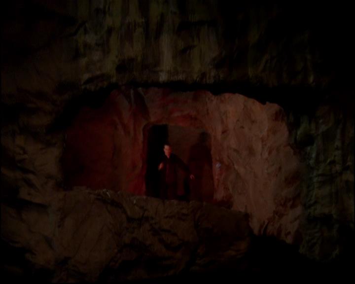 Charmed-Online-dot-818TheTornIdentity1834.jpg Charmed-Online-dot-818TheTornIdentity1834.jpg