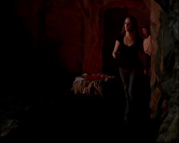 Charmed-Online-dot-818TheTornIdentity1838.jpg Charmed-Online-dot-818TheTornIdentity1838.jpg