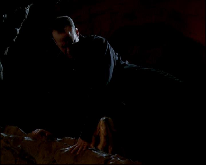 Charmed-Online-dot-818TheTornIdentity1843.jpg Charmed-Online-dot-818TheTornIdentity1843.jpg