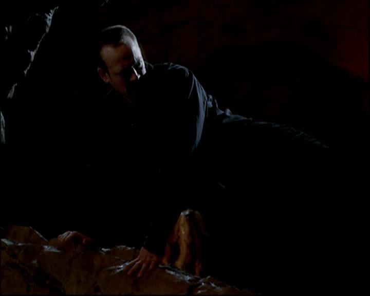 Charmed-Online-dot-818TheTornIdentity1844.jpg Charmed-Online-dot-818TheTornIdentity1844.jpg