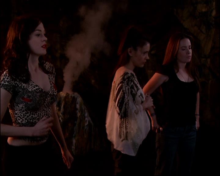 Charmed-Online-dot-818TheTornIdentity1845.jpg Charmed-Online-dot-818TheTornIdentity1845.jpg