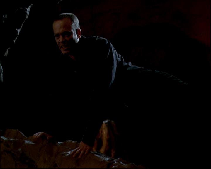 Charmed-Online-dot-818TheTornIdentity1851.jpg Charmed-Online-dot-818TheTornIdentity1851.jpg