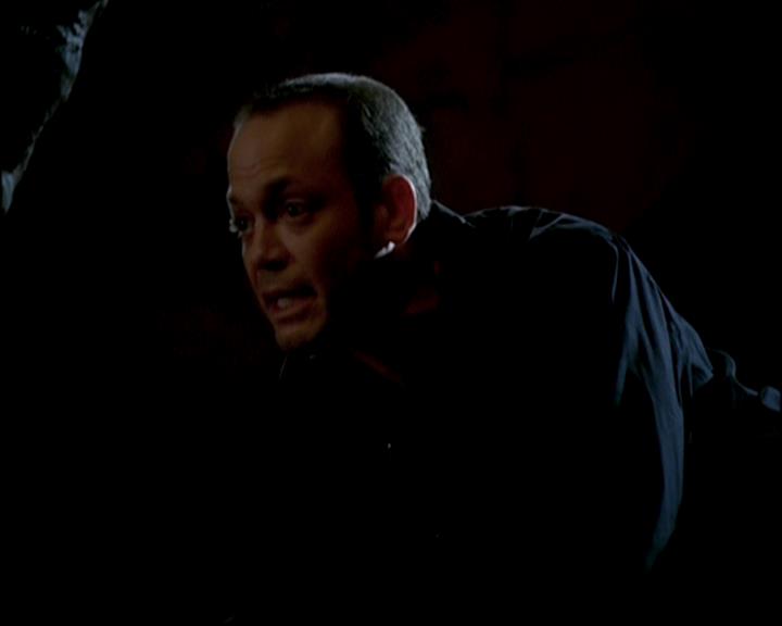 Charmed-Online-dot-818TheTornIdentity1865.jpg Charmed-Online-dot-818TheTornIdentity1865.jpg