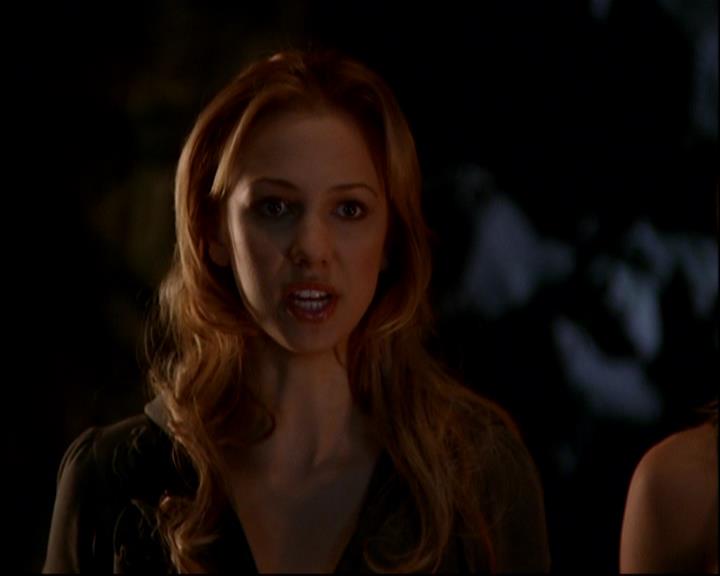 Charmed-Online-dot-818TheTornIdentity1866.jpg Charmed-Online-dot-818TheTornIdentity1866.jpg