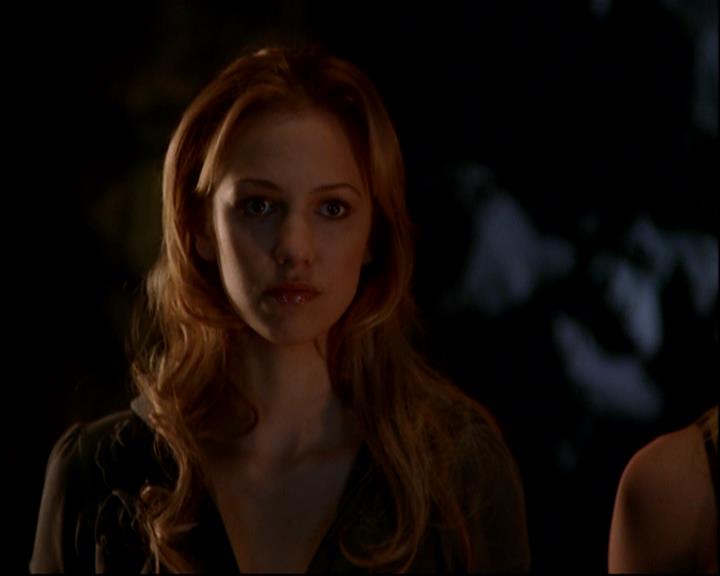 Charmed-Online-dot-818TheTornIdentity1870.jpg Charmed-Online-dot-818TheTornIdentity1870.jpg