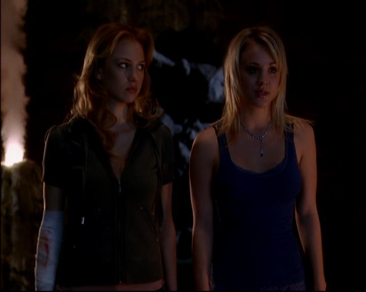 Charmed-Online-dot-818TheTornIdentity1882.jpg Charmed-Online-dot-818TheTornIdentity1882.jpg