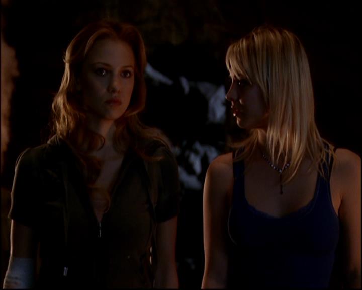 Charmed-Online-dot-818TheTornIdentity1892.jpg Charmed-Online-dot-818TheTornIdentity1892.jpg